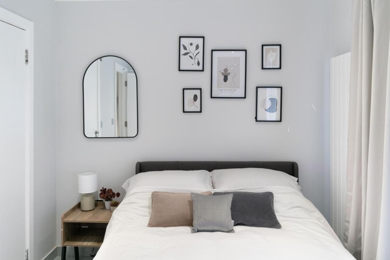 Luxury 5Bd Suite Guest House Лондон Экстерьер фото