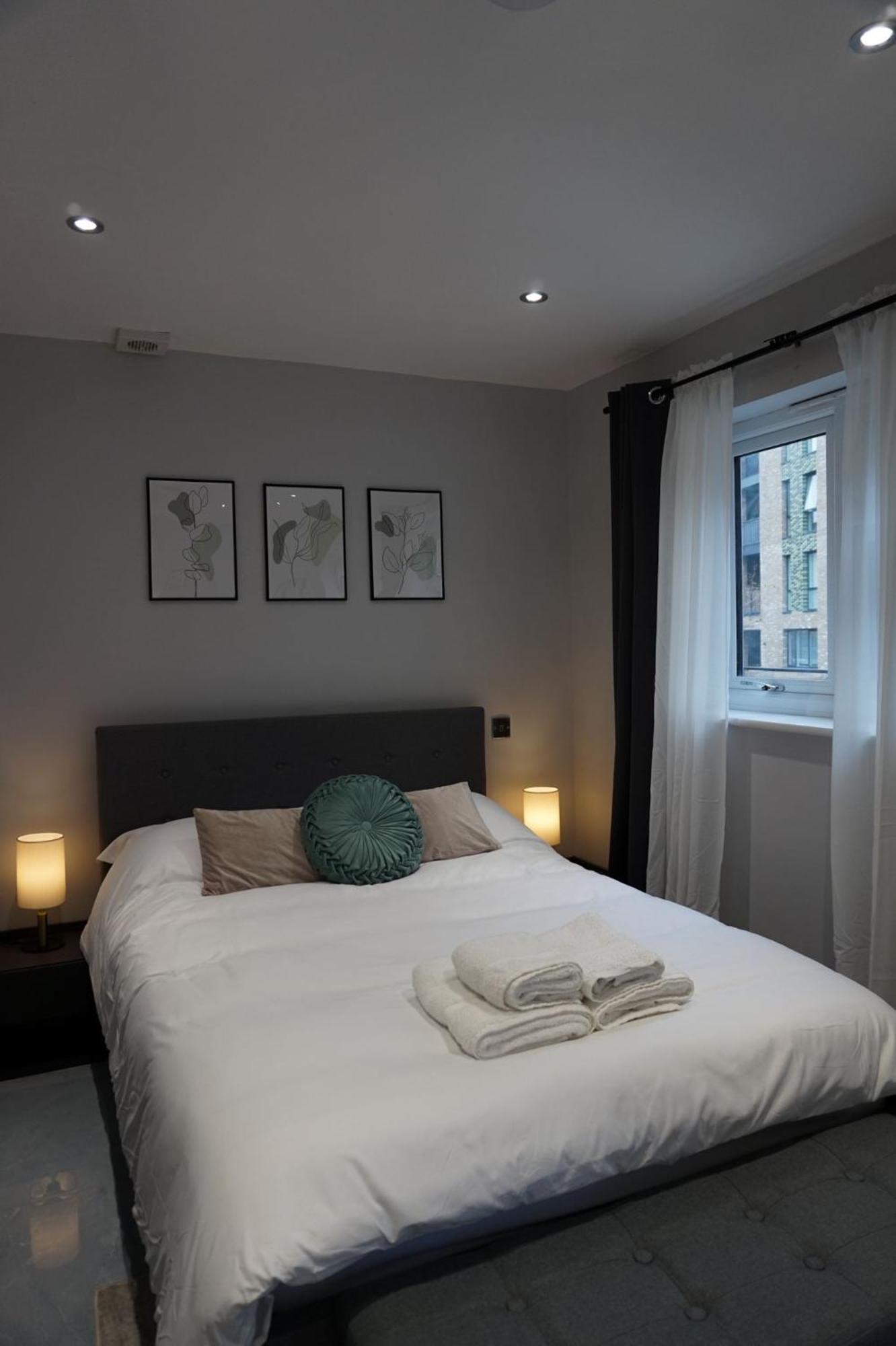Luxury 5Bd Suite Guest House Лондон Экстерьер фото