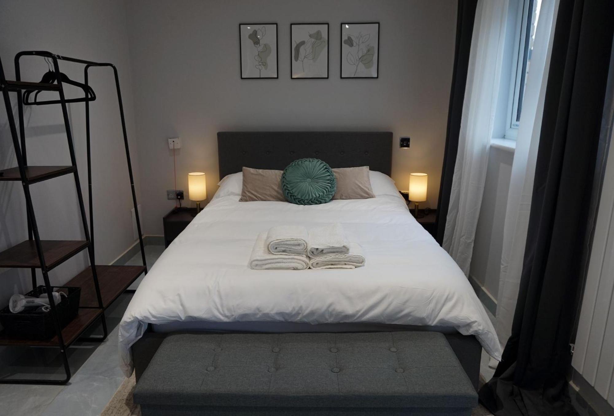 Luxury 5Bd Suite Guest House Лондон Экстерьер фото